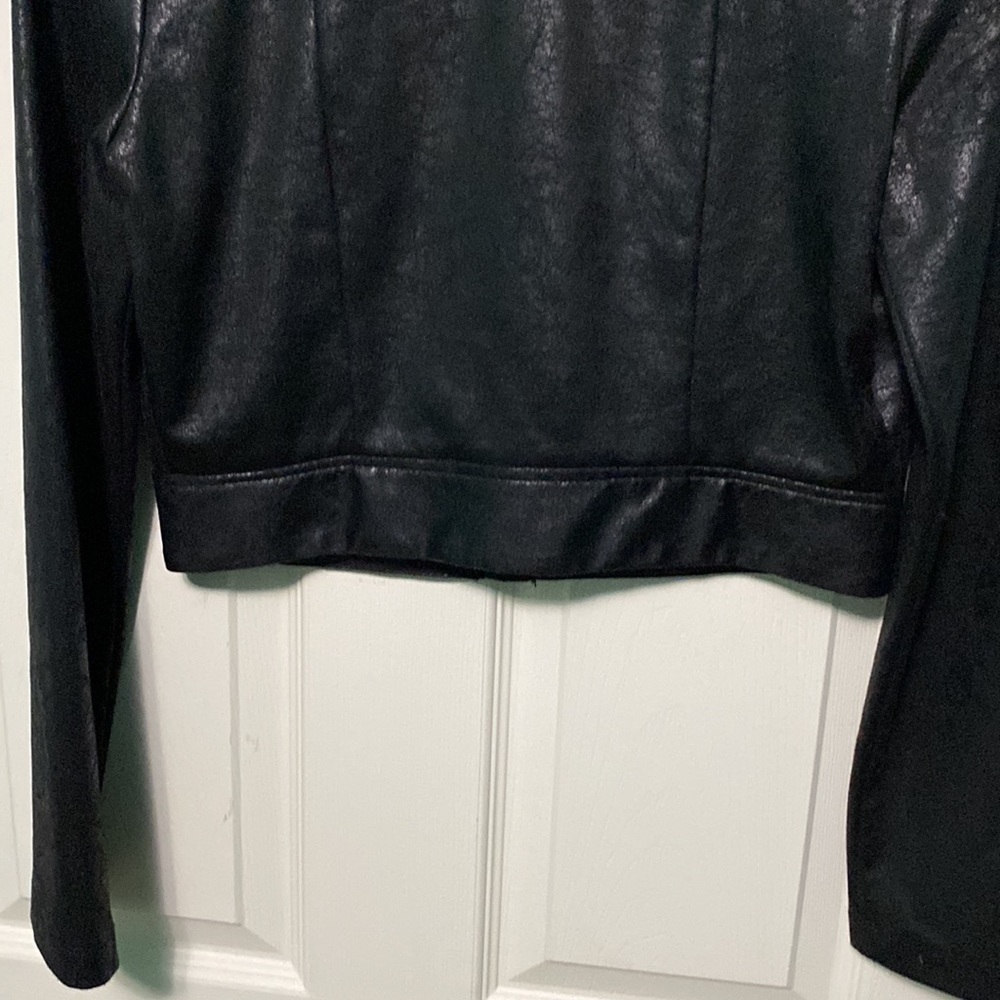 Crop Jacket - Picture 6 of 6